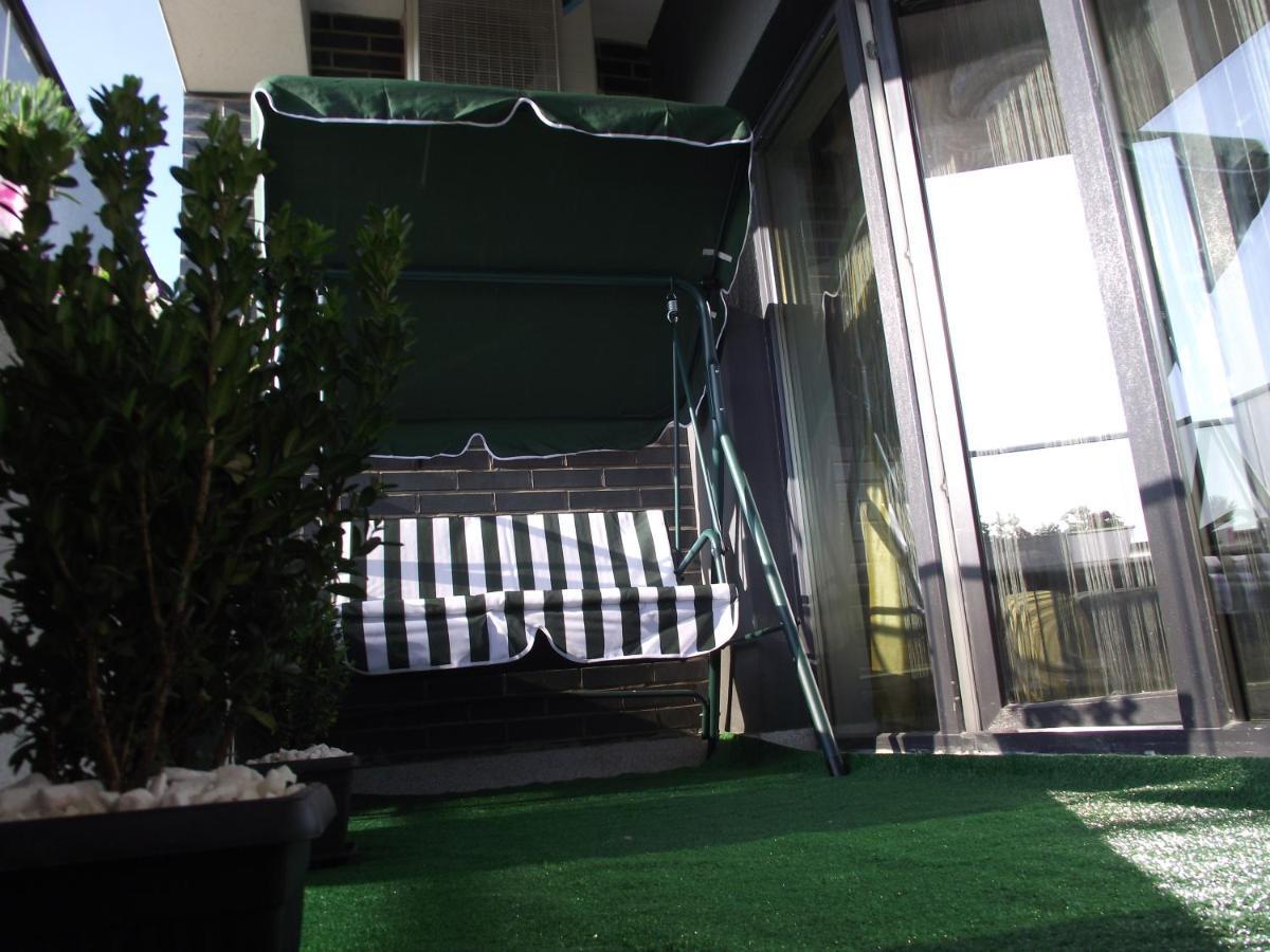 Natalia Apartment Năvodari Exteriör bild